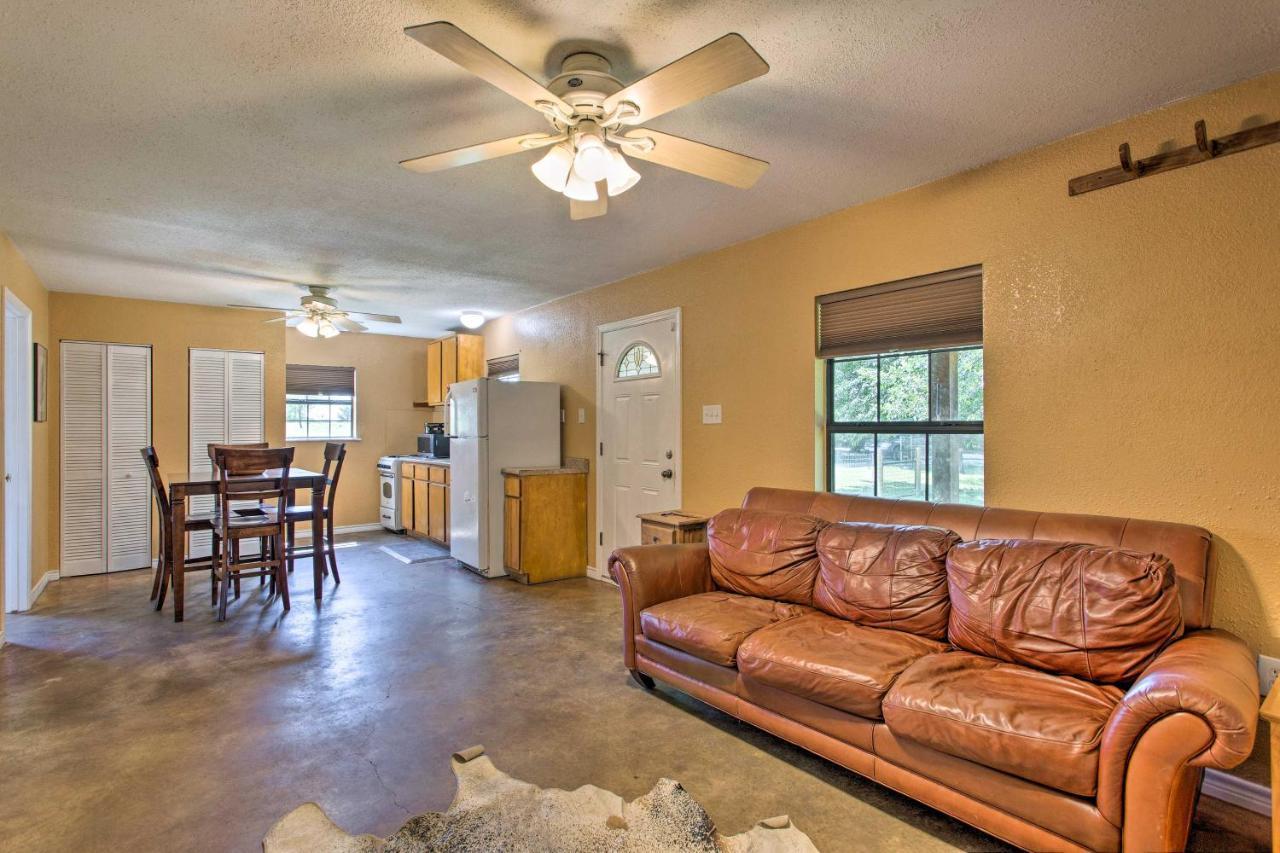 Texas Cabin On 130 Acres Walk To Lake Ray Roberts Collinsville Экстерьер фото