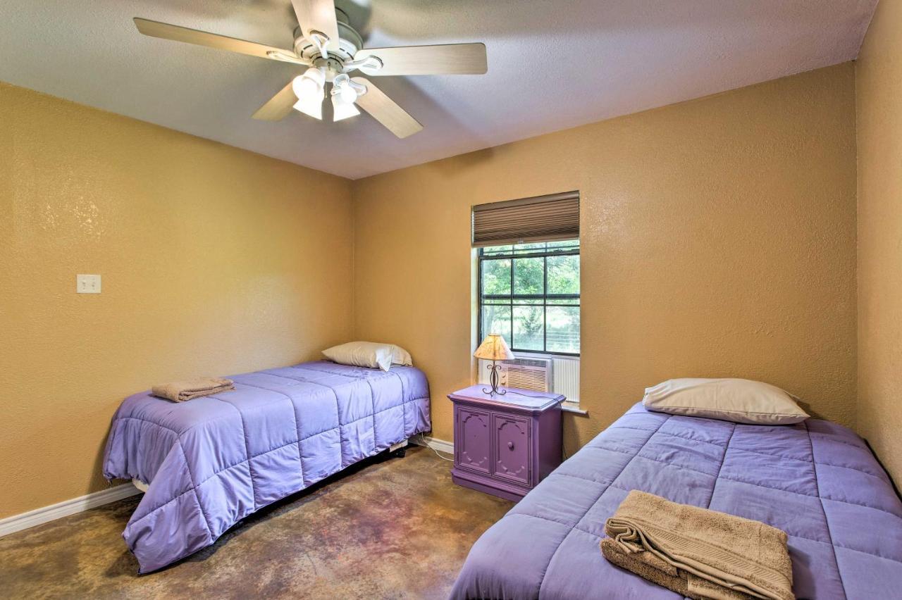 Texas Cabin On 130 Acres Walk To Lake Ray Roberts Collinsville Экстерьер фото