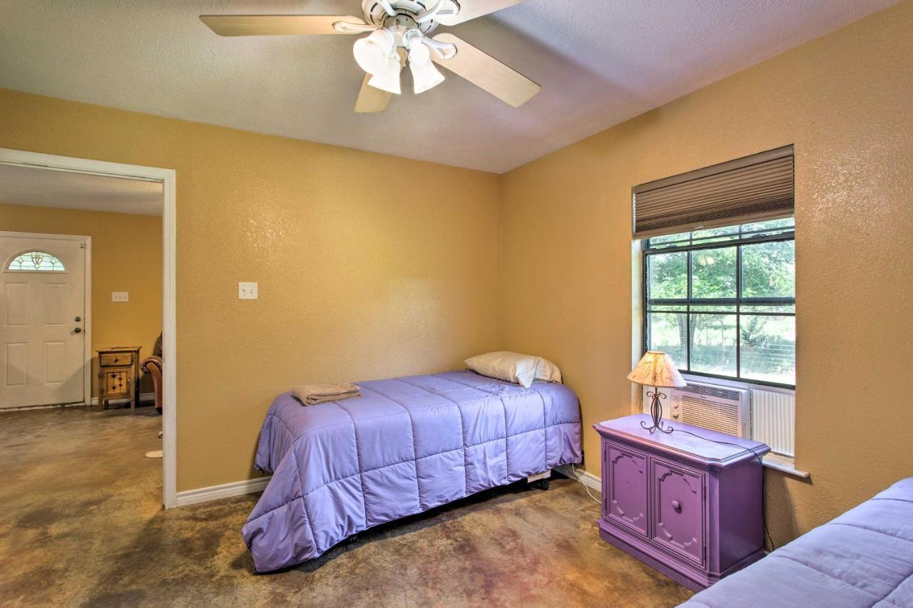 Texas Cabin On 130 Acres Walk To Lake Ray Roberts Collinsville Экстерьер фото